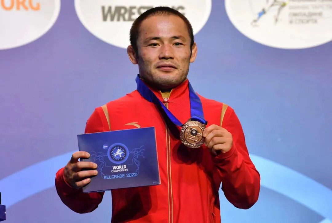 新疆体育健儿为国争光,新疆体育健儿