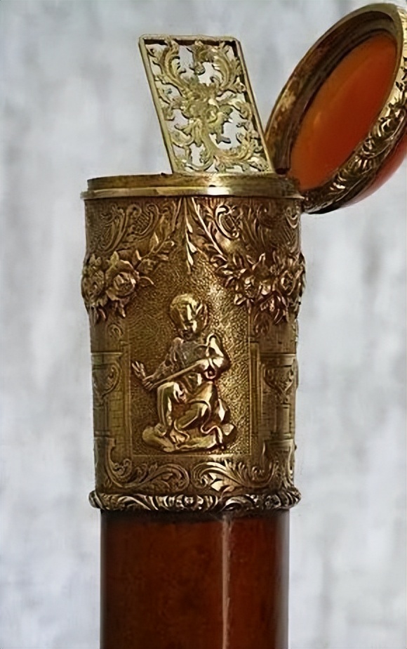 英国女王第一次创造仙女棒,英女王爱的东西