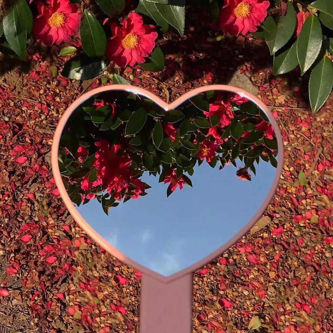 突然看清人和事的微信背景图,微信背景图暗示嘴笨高级感