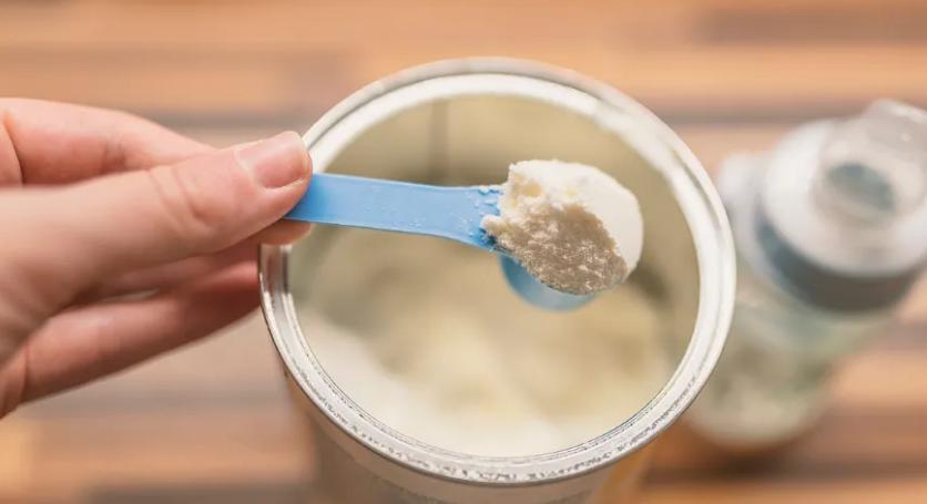 婴儿必须喝贵的奶粉吗,宝宝一定要喝温水吗