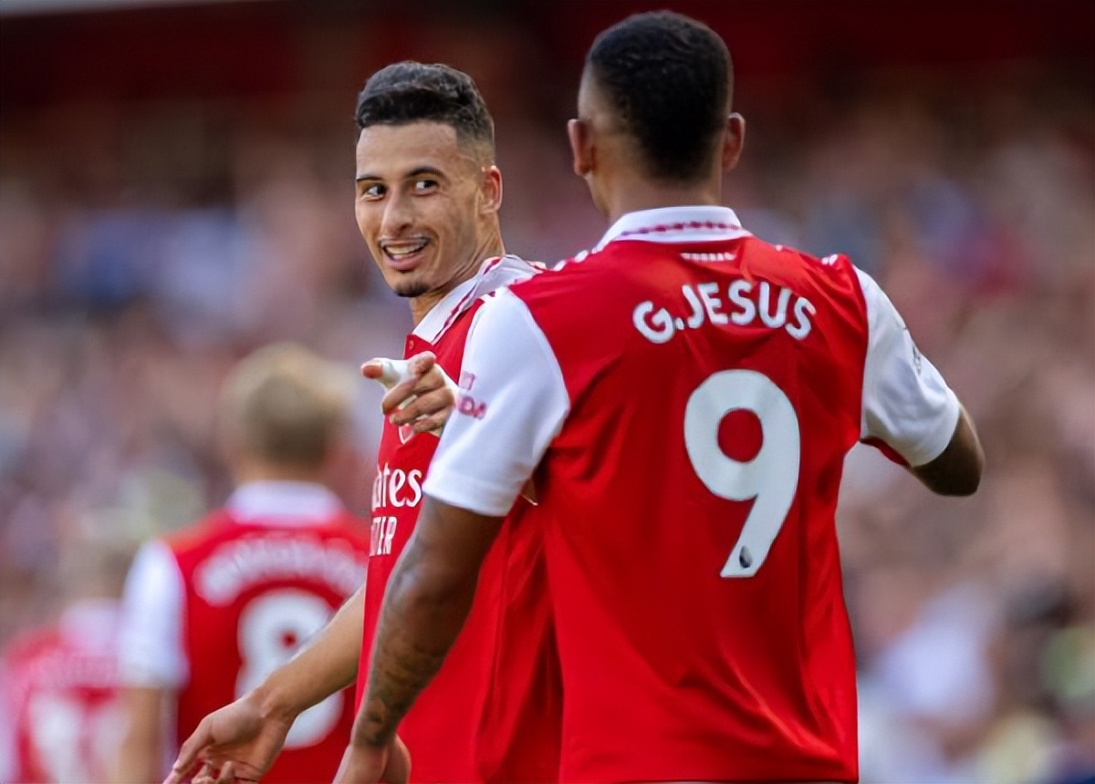 阿森纳6分钟连进3球,阿森纳近3场英超客场全胜狂轰17球