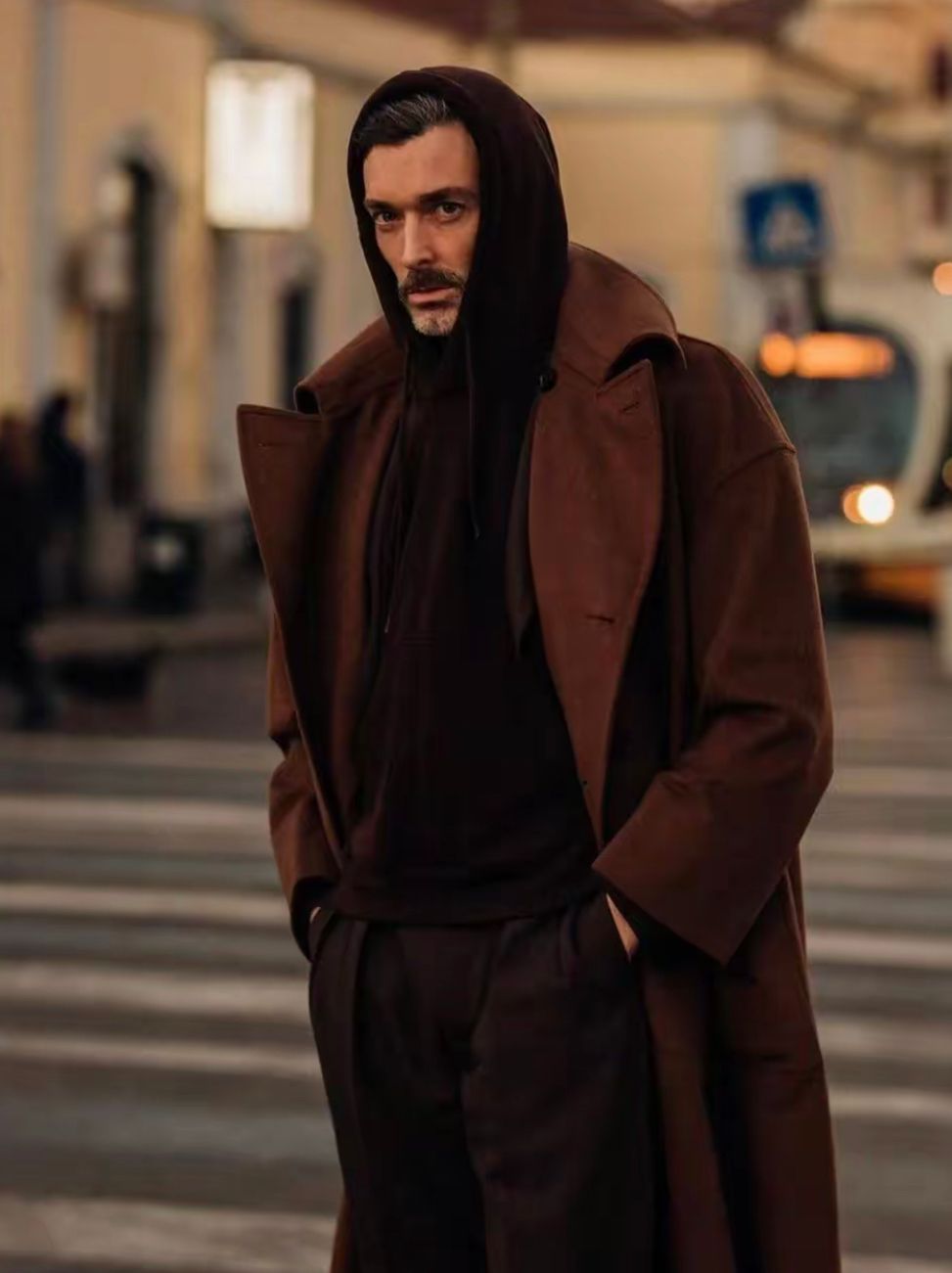 西装大衣穿搭高级感男人,穿休闲西装很有气质的男人