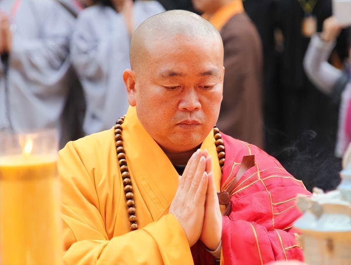 穿袈裟的老板释永信,穿袈裟的大佬