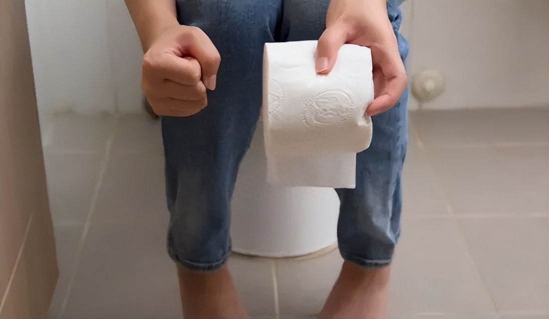 女子四处求医治便秘,结果走一大圈弯路,专家:我有一个更好方案