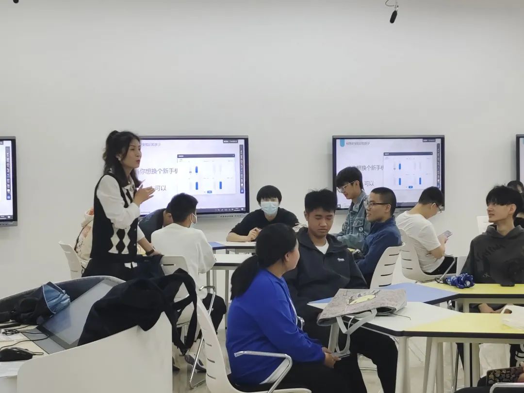 重庆移通学院，中国大学素质教育排头兵：基本的商科教育