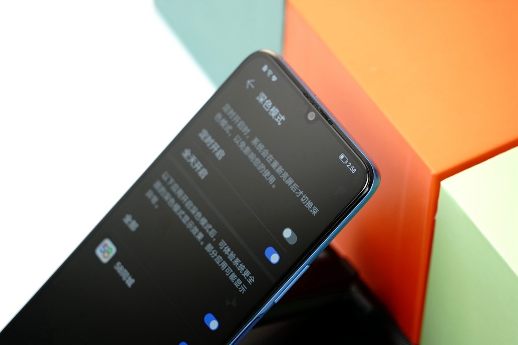 荣耀畅玩30plus测评黑色,荣耀畅玩30plus官方售价5g