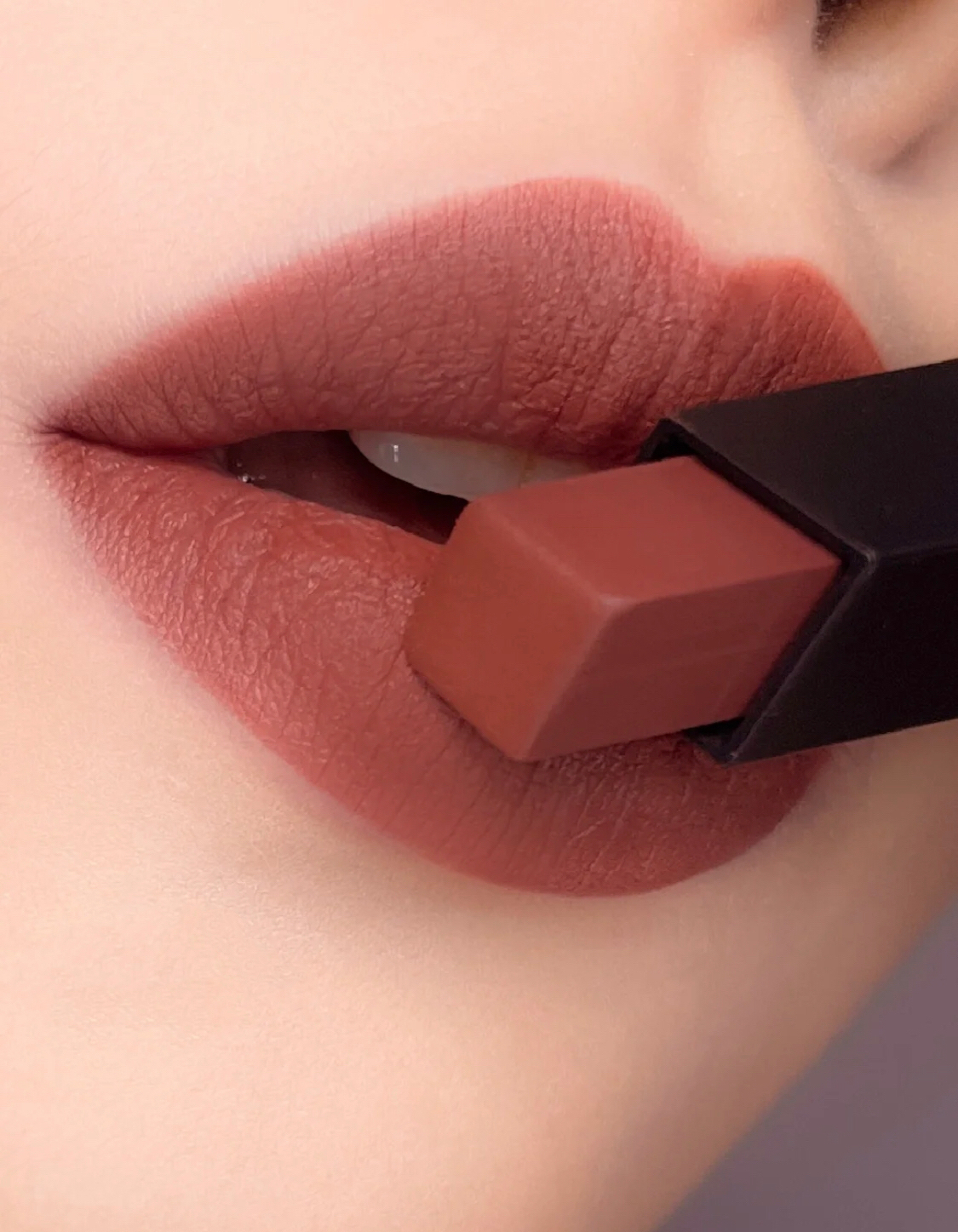 黄皮适合红棕色口红吗,黄皮女生口红必买色号