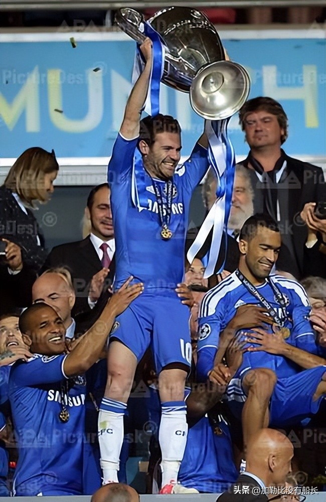 离开皇马拿过金球奖,离开五大联赛的球员盘点