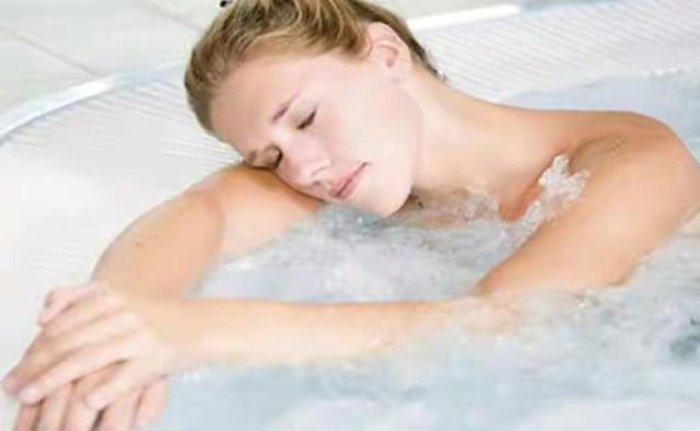 孕妈身上这几个“脏”地方,不是想洗就随便洗,有些讲究要知道