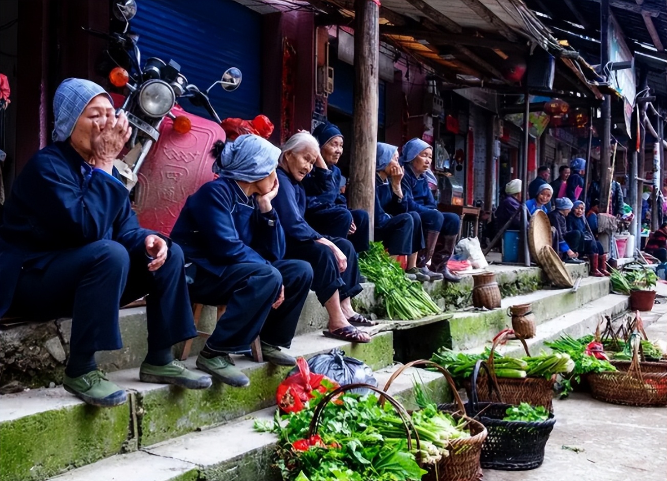 石奶引年轻时照片,石奶引被谁发现的