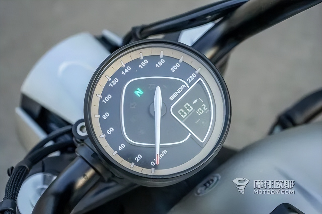 奔达黑旗500适合四十岁男人吗,奔达黑旗500第一批跟第二批的区别