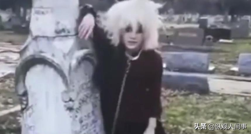 国外无下限直播有多离谱？女网红镜头前睡觉月入千万，钱从何来？