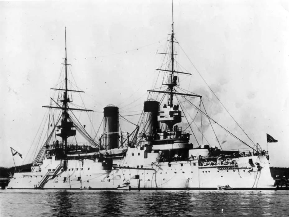 三笠号战列舰vs大和号战列舰,旧日本帝国三笠号战列舰