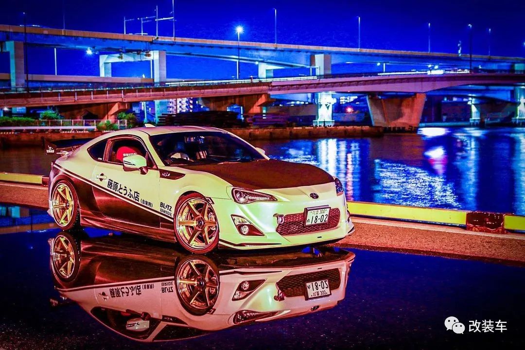 头文字d的女朋友,头文字d里面gt86的车主