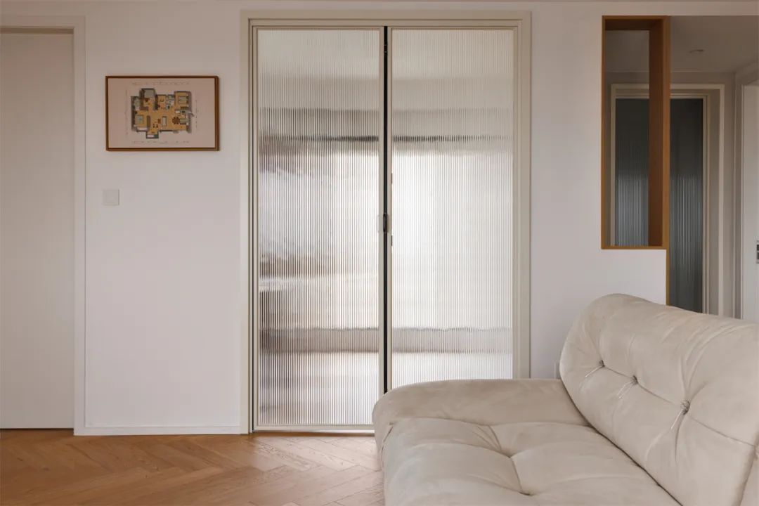 95后小夫妻二手房翻新,95后小夫妻返乡改造老房子