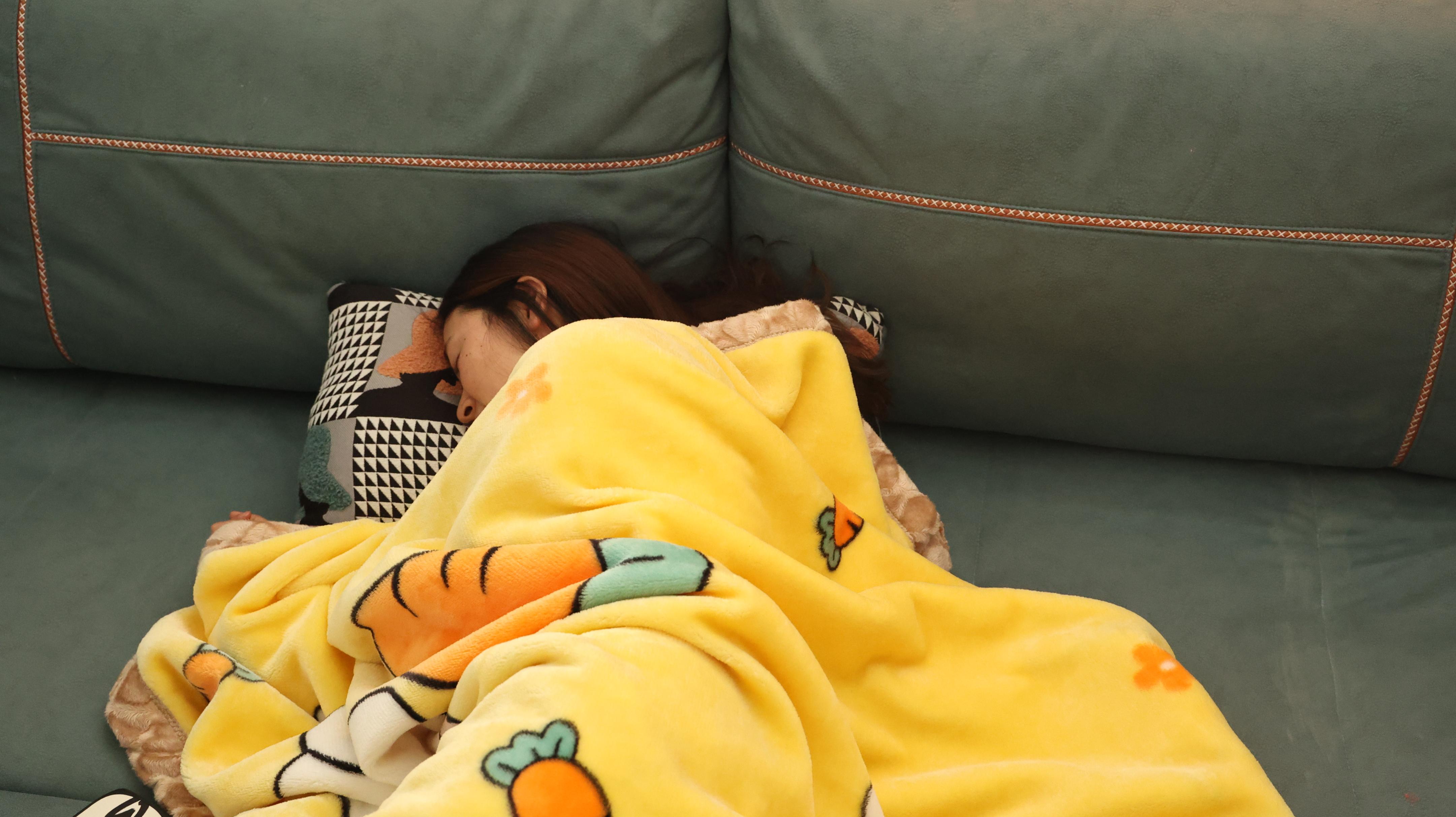 睡觉磨牙可能是什么原因造成的,有什么东西可以避免晚上睡觉磨牙