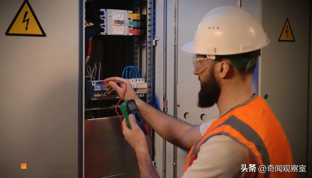 日本三十二年前的密室杀人案,身上没有伤口但是无缘无故出血