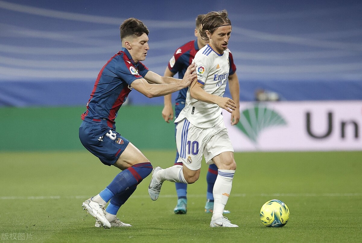 揭秘莫德里奇的足球巨星之路,当今世界足坛第一人莫德里奇