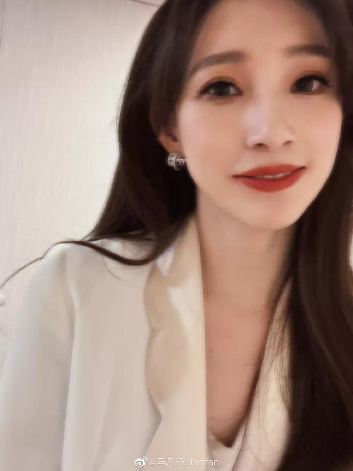 足球盛宴主持人马凡舒,天下足球主持人马凡舒视频