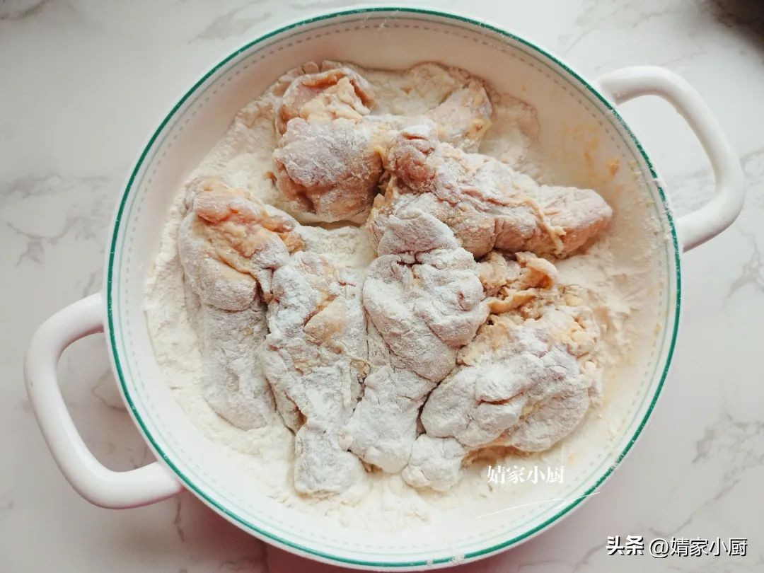 原来KFC的炸鸡是这么做的，多加2步就能做出来，从此实现炸鸡自由