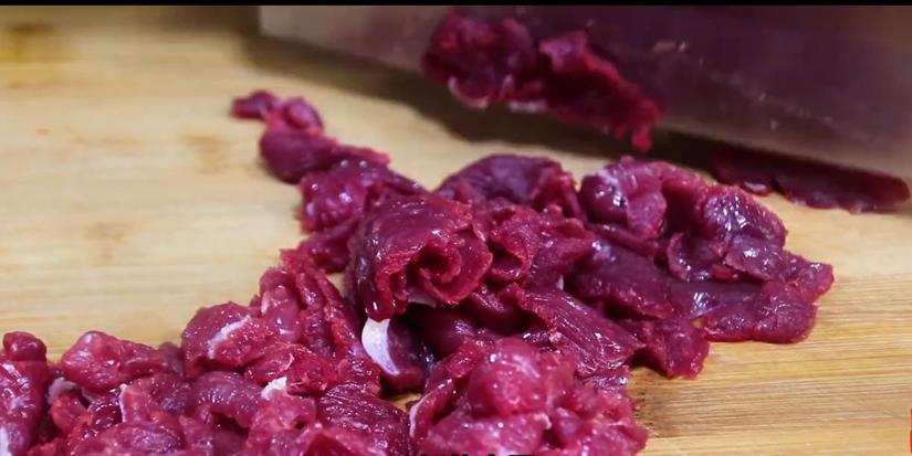 牛肉怎么腌制才嫩？12年经验分享，不干不柴不塞牙，和豆腐一样嫩
