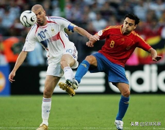 在“后齐达内时代”，能够做到“自带体系”的中场，只有两人？