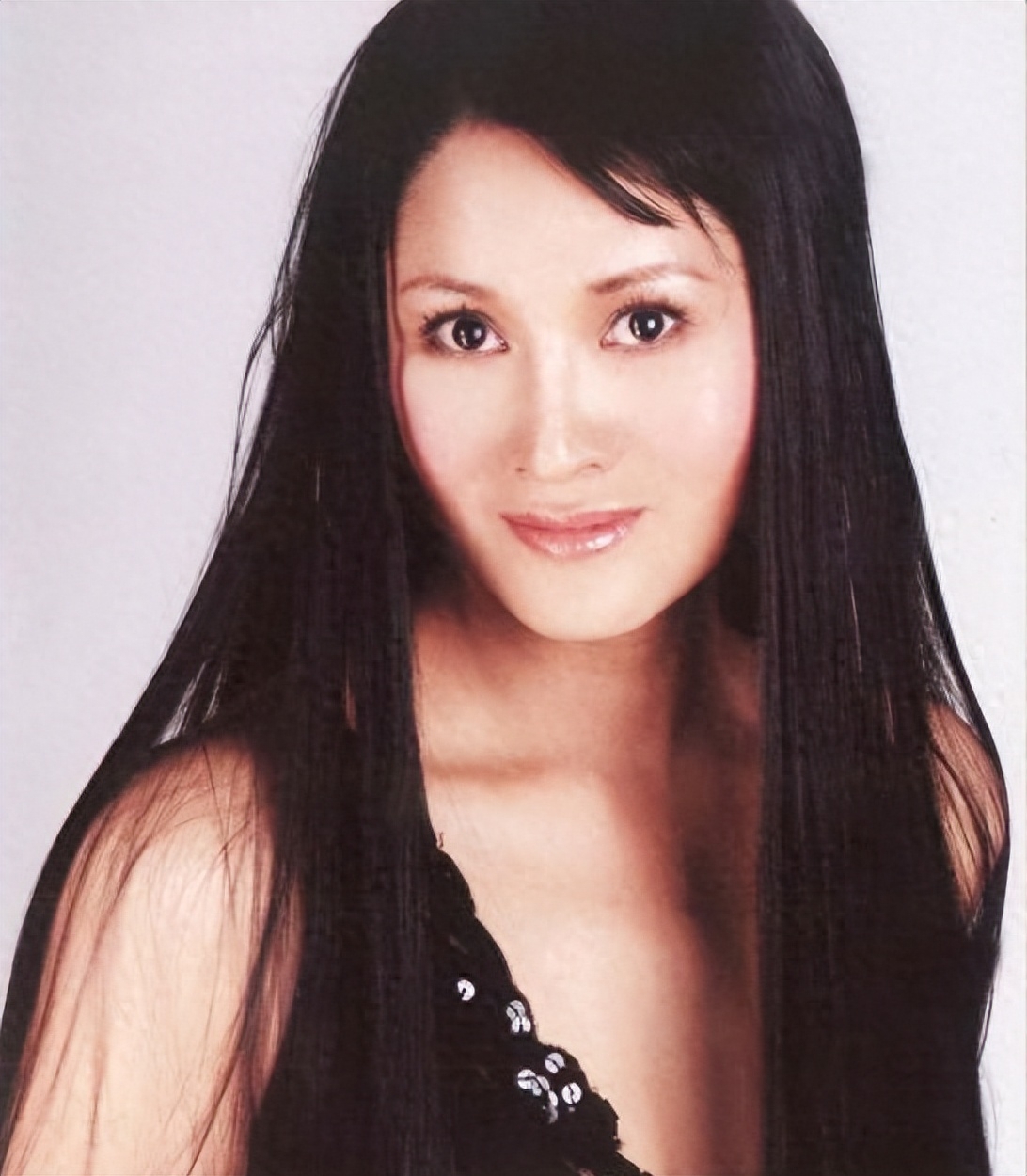 盘点明星们曝出的内幕，一个比一个荒唐恶心，吃喝嫖赌算什么