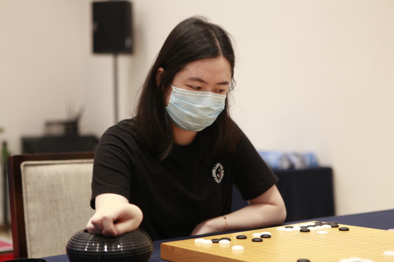 吴依铭於之莹最新对局,亚运於之莹