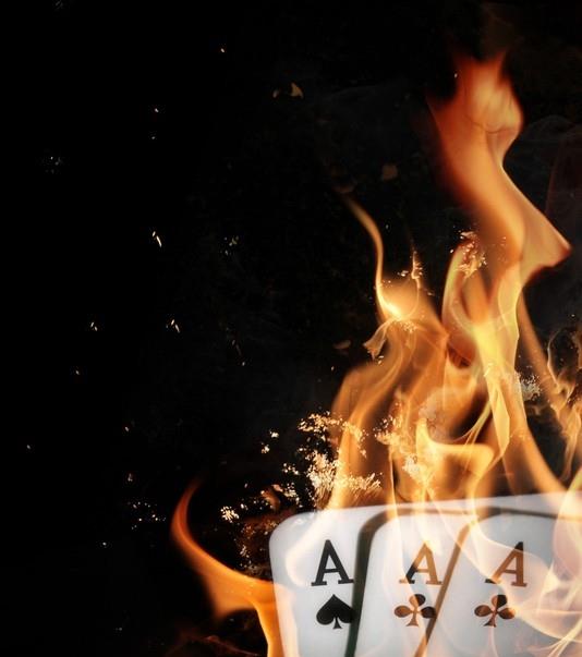 竟是霸道女总裁，高校领导出轨人妻上演电梯激情，女主身份被曝光