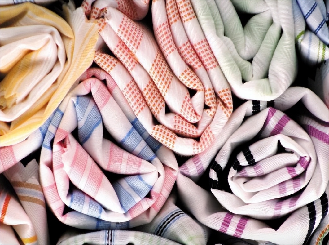 冷天衣服带有静电如何去除静电,织物静电消除