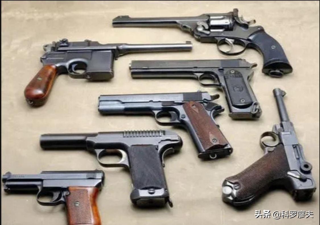 南部十四式手枪李云龙,勃朗宁手枪李云龙