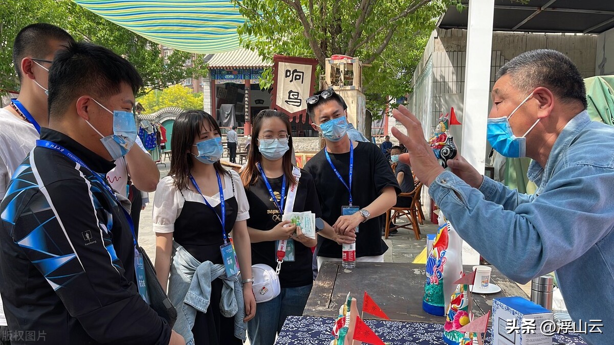 大学生暑假工在工厂里干什么工作,暑期廉价劳动力