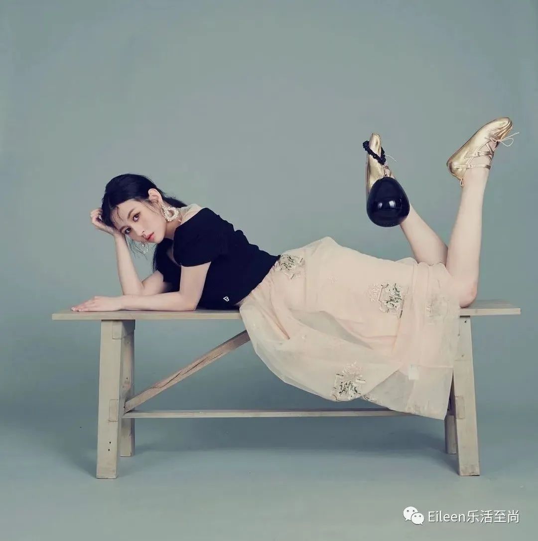 又传名媛出道？继承神颜的富家千金资源到底有多强？