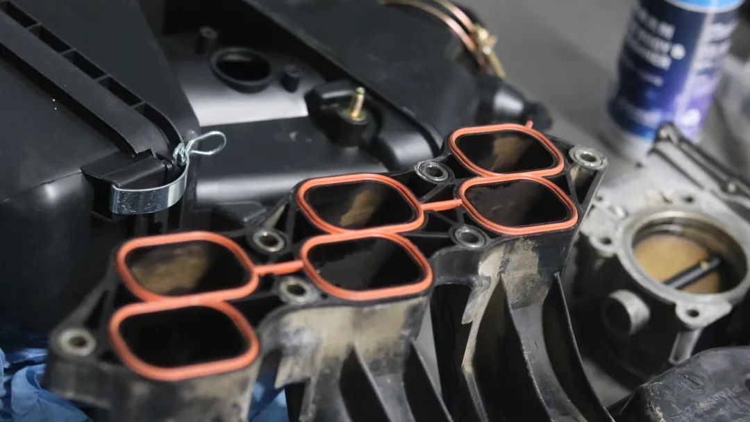 老款八十年代丰田霸道,经典丰田霸道老车翻新复活