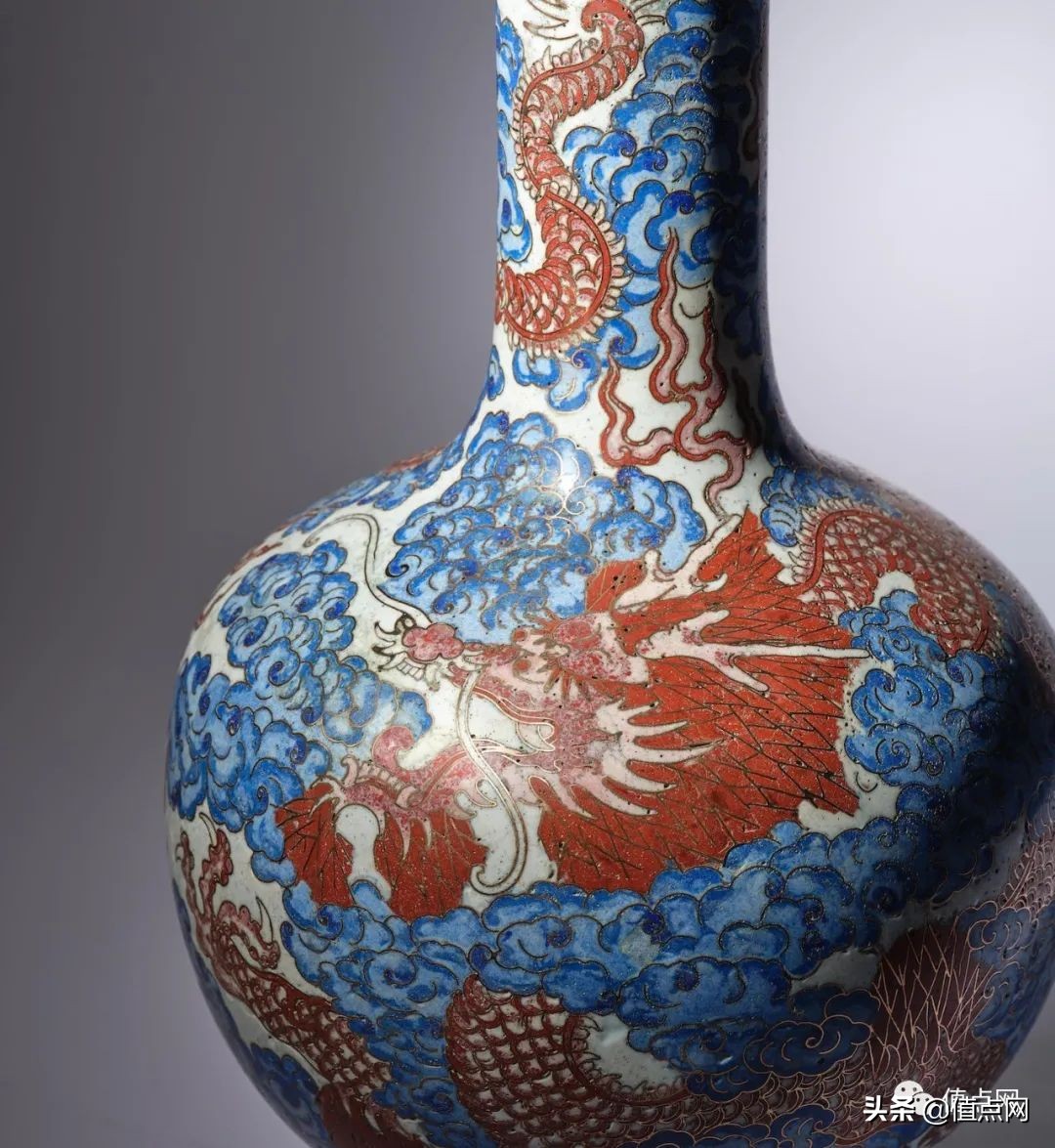 乾隆官窑精品瓷器一对,乾隆御制的珐琅彩八仙过海拍卖价