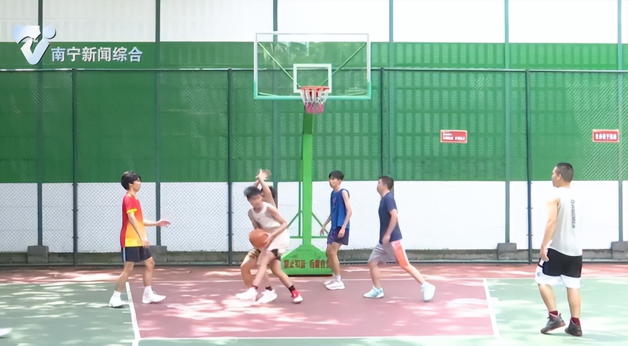 南宁有跑道的公园,南宁有哪个公园好玩