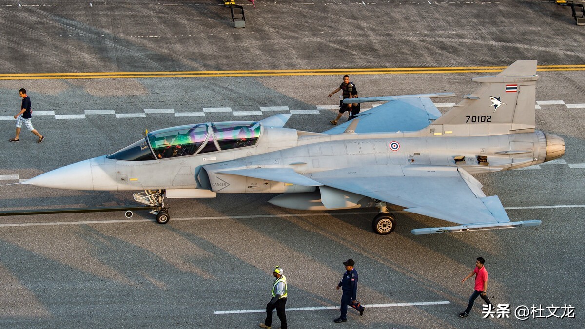 俄罗斯轰炸机最新局势,美战略轰炸机在俄罗斯边境