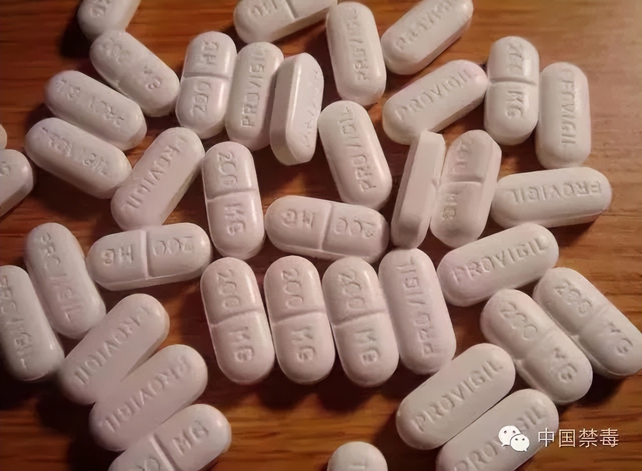 “*子烟电**”“聪明药”“止咳水”……警惕新型*品毒**伪装！严厉打击新型*品毒**犯罪！