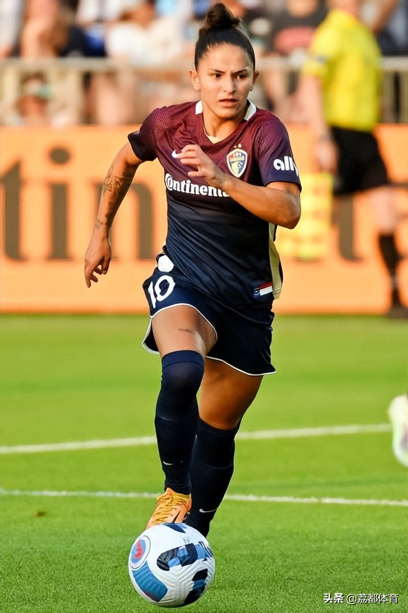 中国留洋女足球运动员,女足球运动员中国