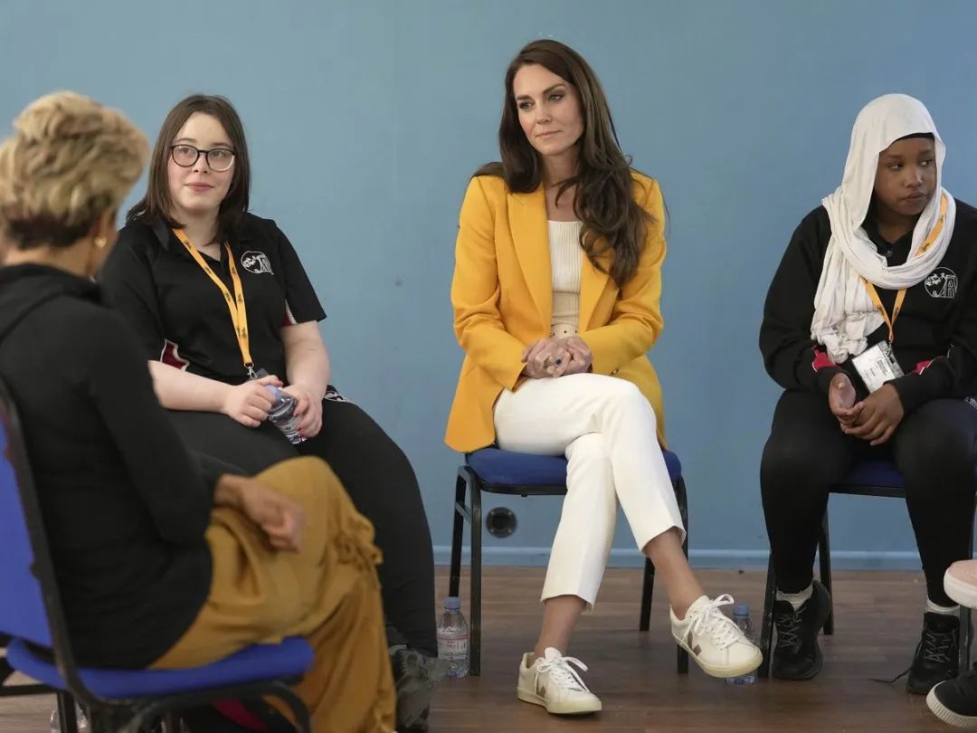 凯特运动装,凯特王妃运动穿搭