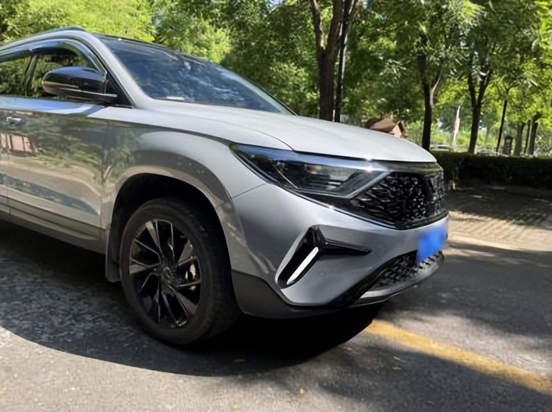 女司机开车技巧新手必看,捷达vs7正确停车方法