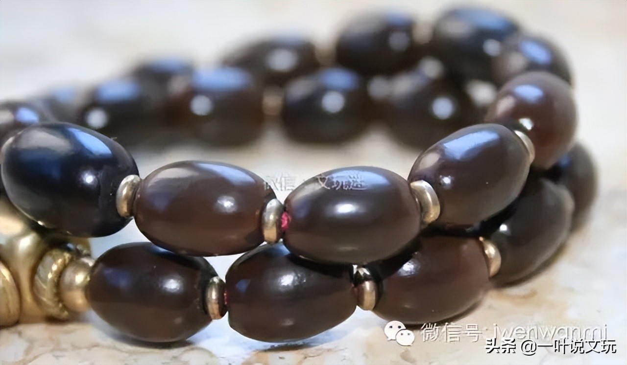 这玩意儿15元一斤，改成手串后要申遗？！太TM离谱了吧？