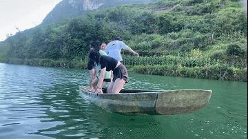 生物老师是女的,生物老师是个女的