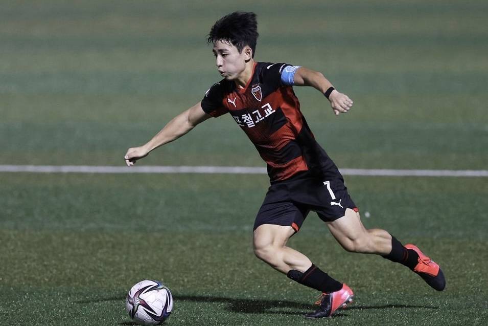 拜仁签下18岁后防核心,拜仁韩国小将李贤珠