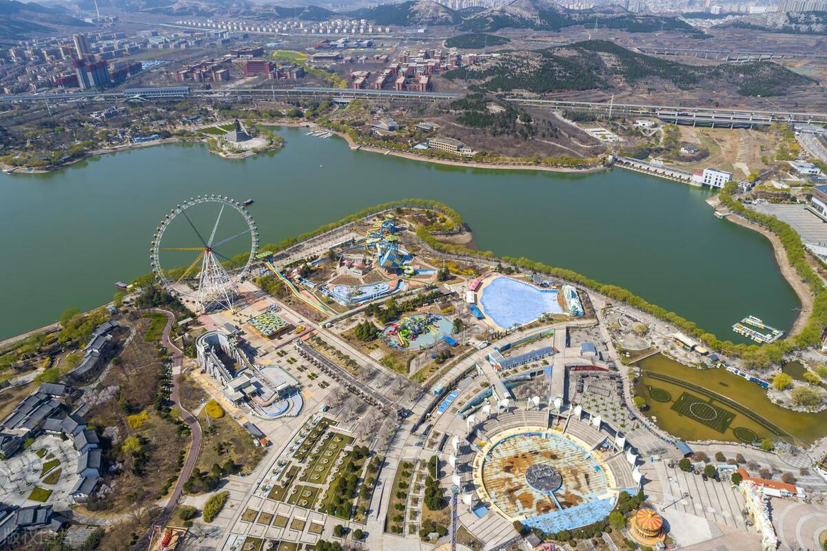 济南旅游景点排名前十旅游攻略,济南融创海洋和泉城海洋哪个好玩