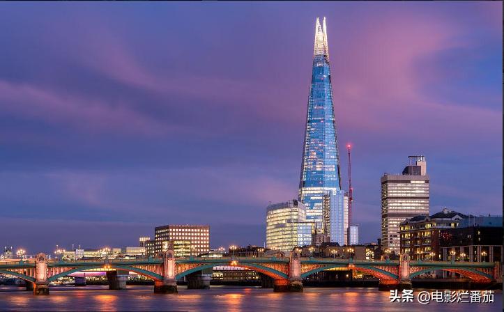 卡塔尔王太后配饰价格,卡塔尔王太后佩戴价值200万的胸针