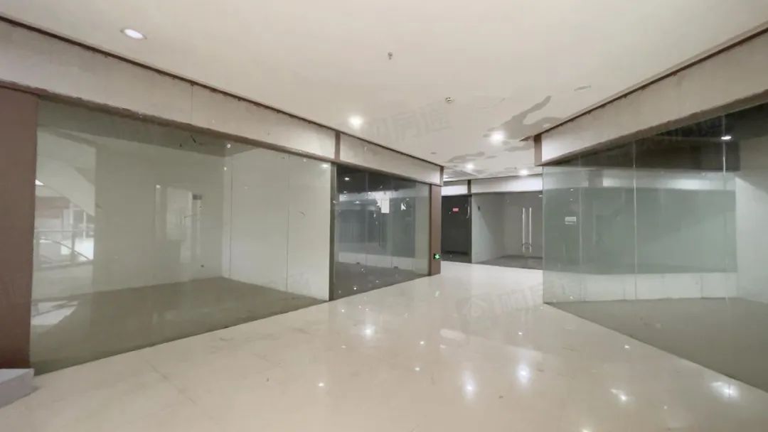 唏嘘！耗资7亿老牌商场或倒闭，巨量店铺闭门歇业！