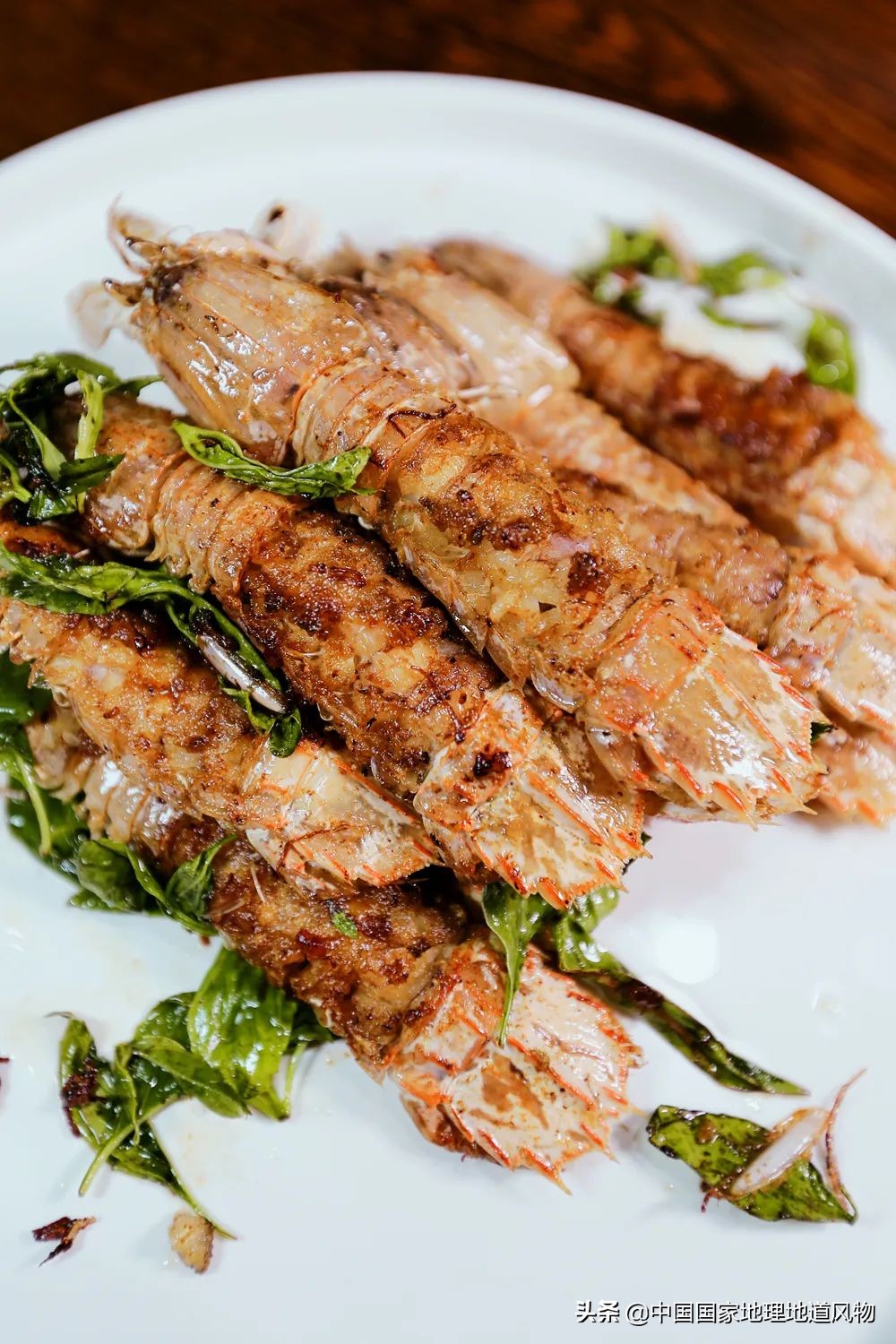 中国哪里可以吃超大皮皮虾,中国吃皮皮虾最好的地方