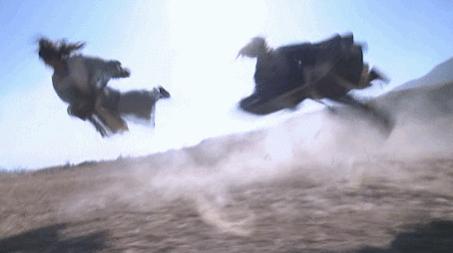 走路像街溜子就别尬演贵公子,8位男星告诉你,什么才是矜贵优雅