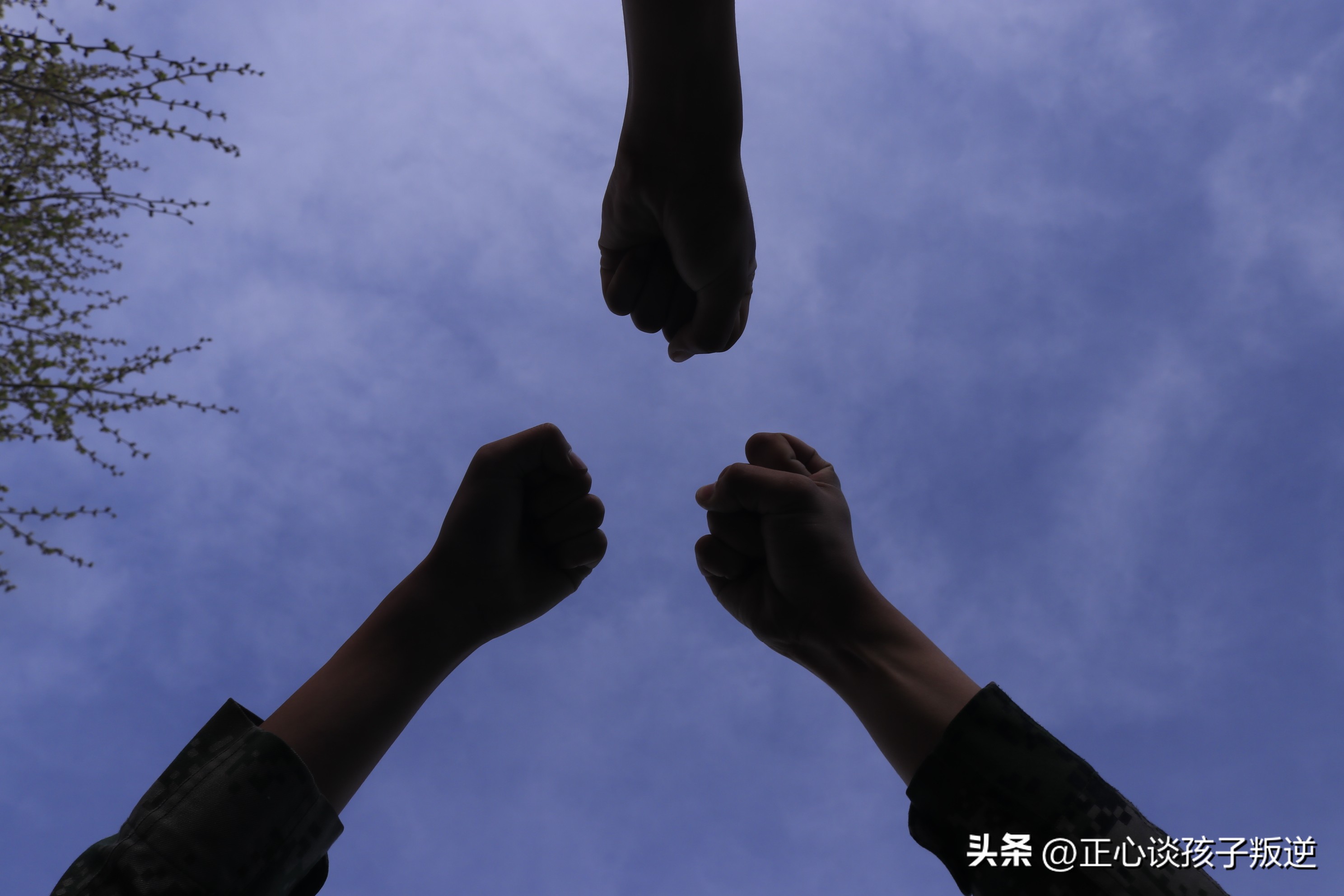 家长如何引导青少年正确对待早恋,娃子早恋家长怎样引导